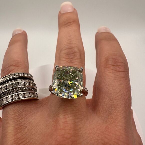 STUNNING 12.4ct cushion cut moissanite, 14k gold, .28ct diamond accents, ring!! - Picture 8 of 14